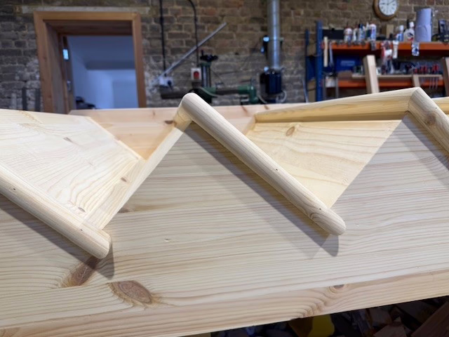 Pine cut string staircase london 1