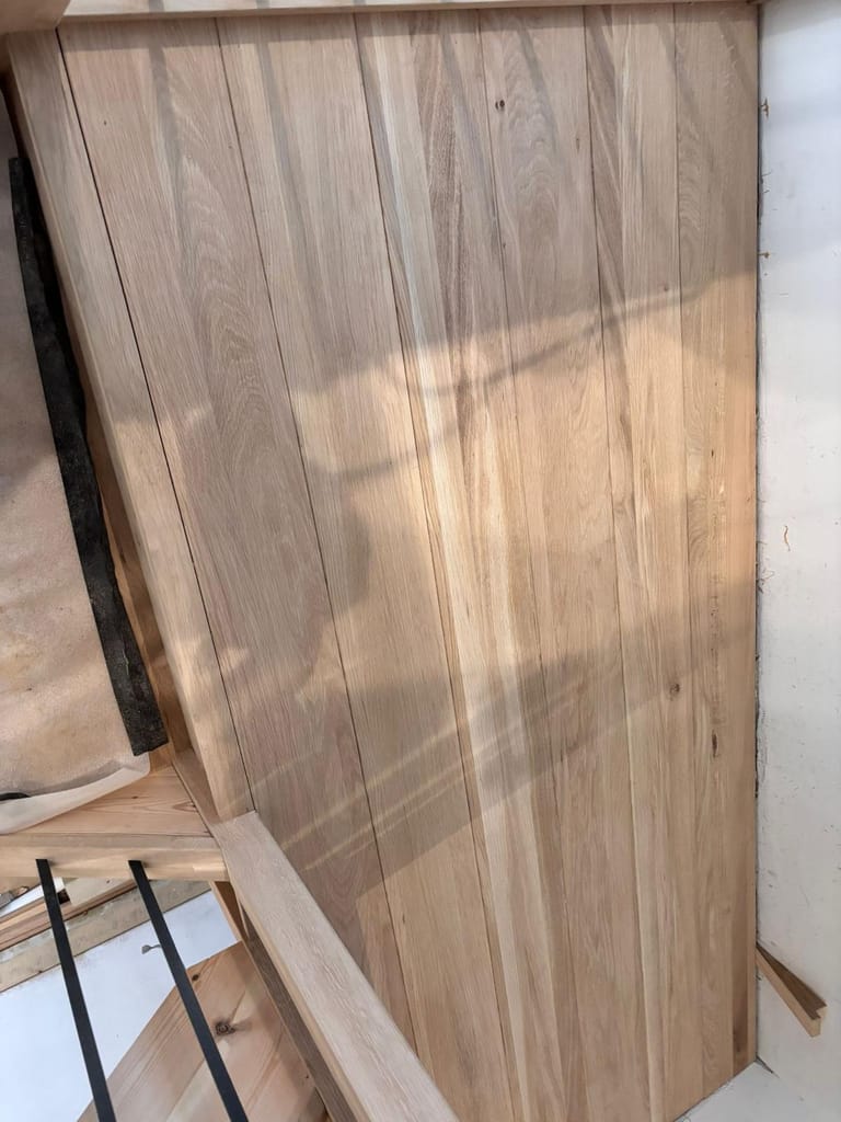 Modern oak staircase with black metal spindles 7