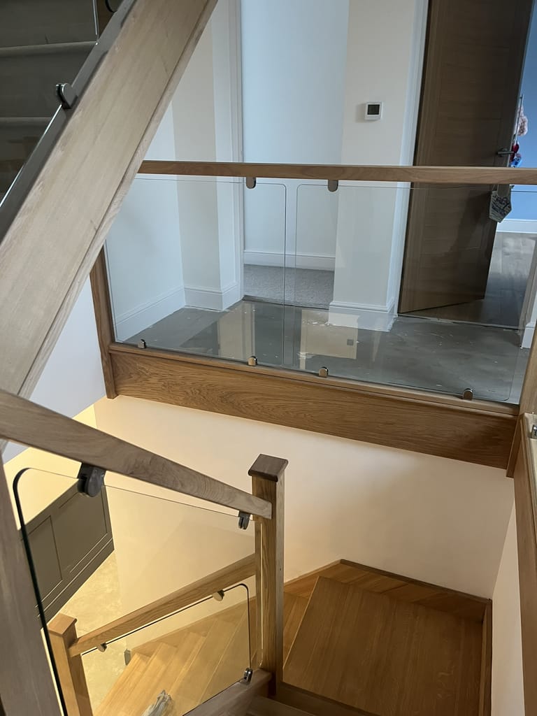 Oak stairs with glass balustrade 4