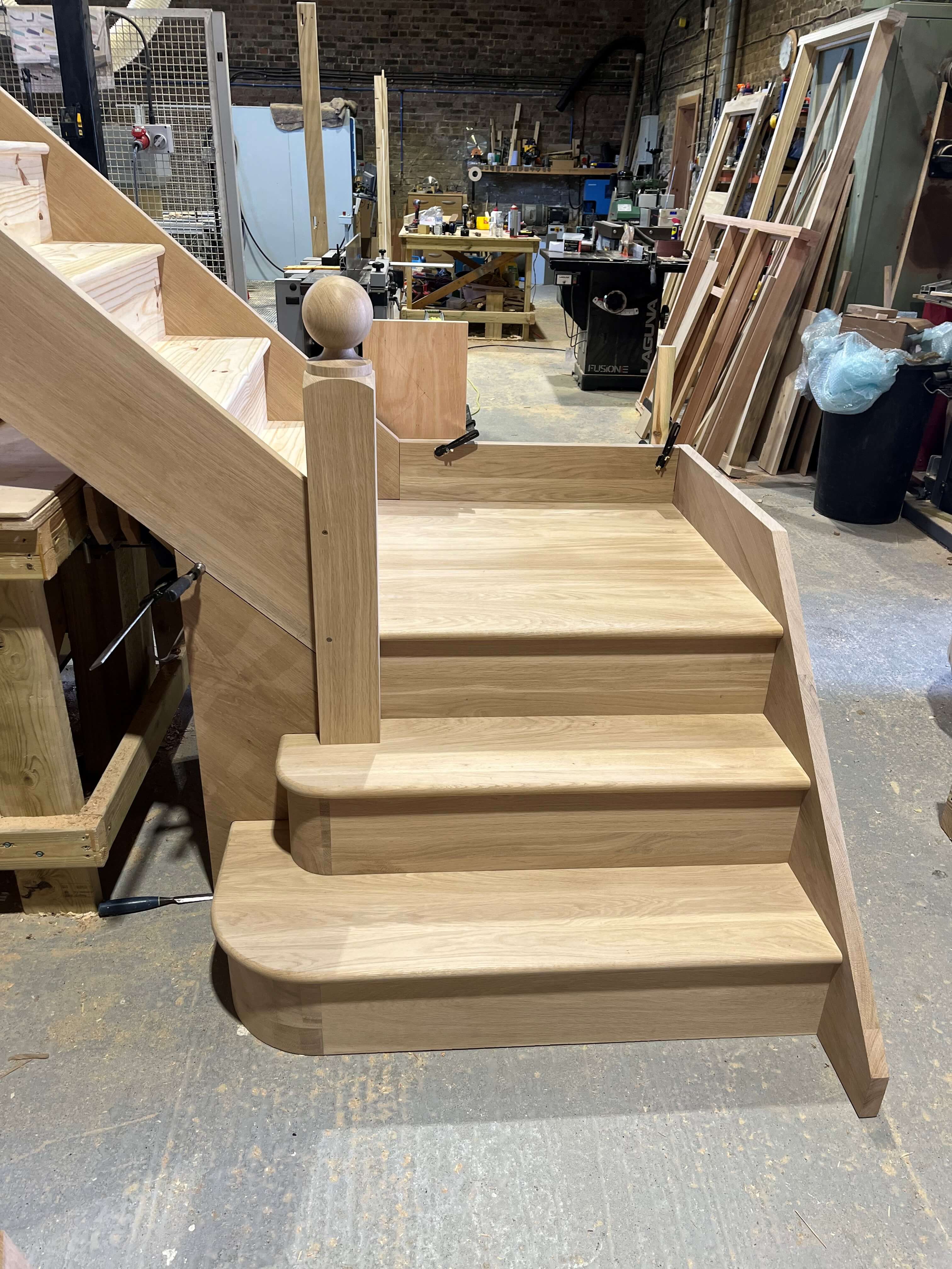 Bespoke Oak Staircase Hertfordshire: Premium Timber Manufacturing